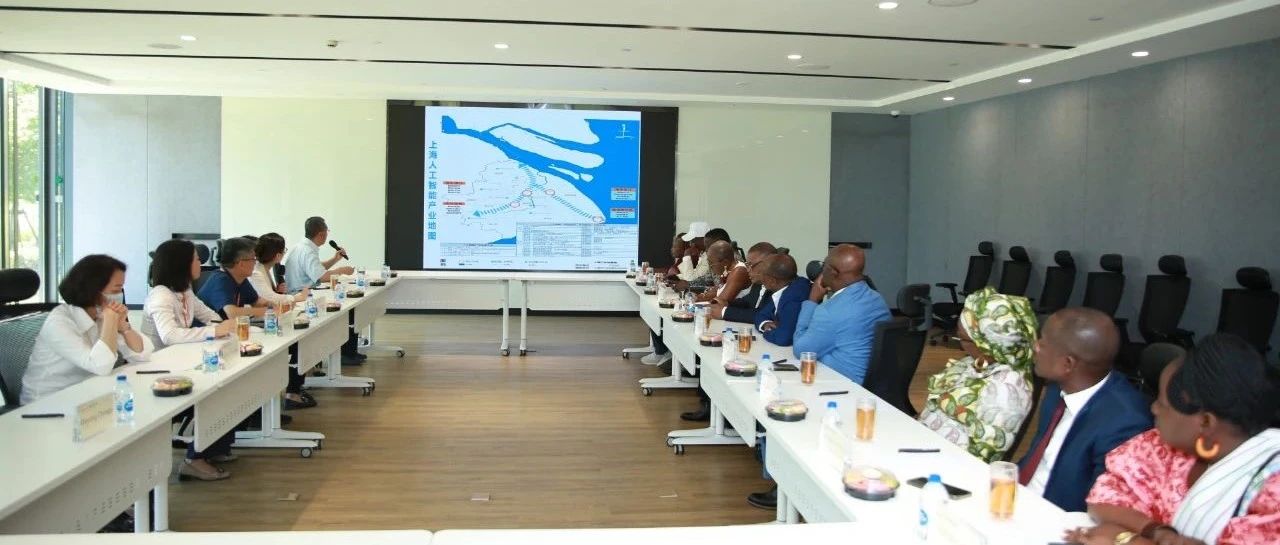 贝宁共和国结合在朝两党干部调查团到庄闲游戏·(中国区)有限公司官网科技调查